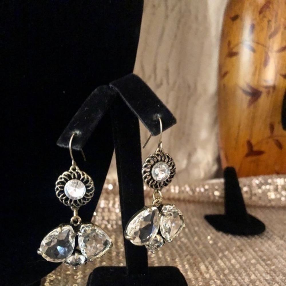 🌸Beautiful crystal earrings🌺💕🌸